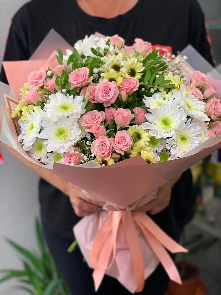 Букет цветов из: Розы и Хризантемы в Кумыше