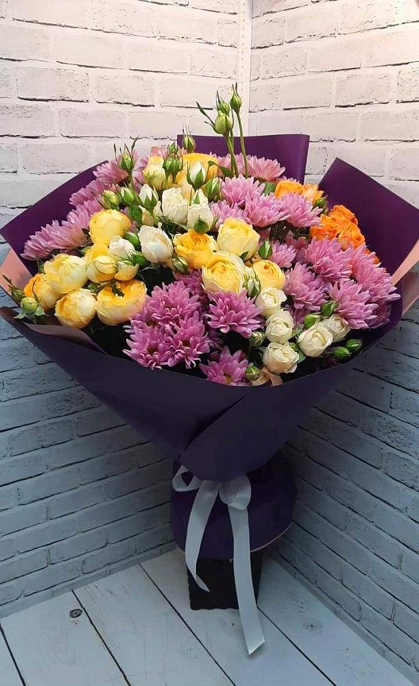 Букет цветов из: Хризантемы и Розы в Кумыше