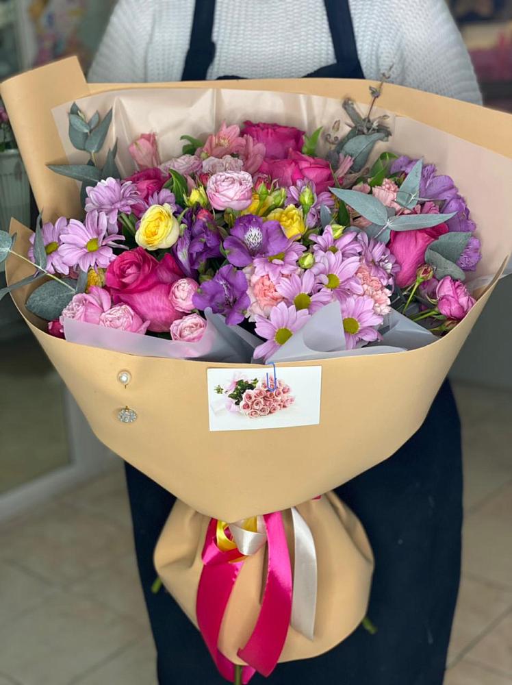 Букет цветов из: Хризантемы, Гвоздики и Альстромерии в Кумыше