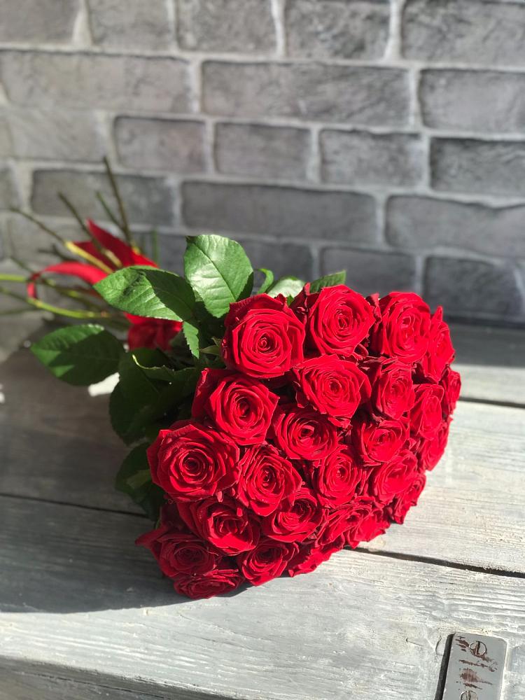 Букет Красные розы Фридом в Кумыше