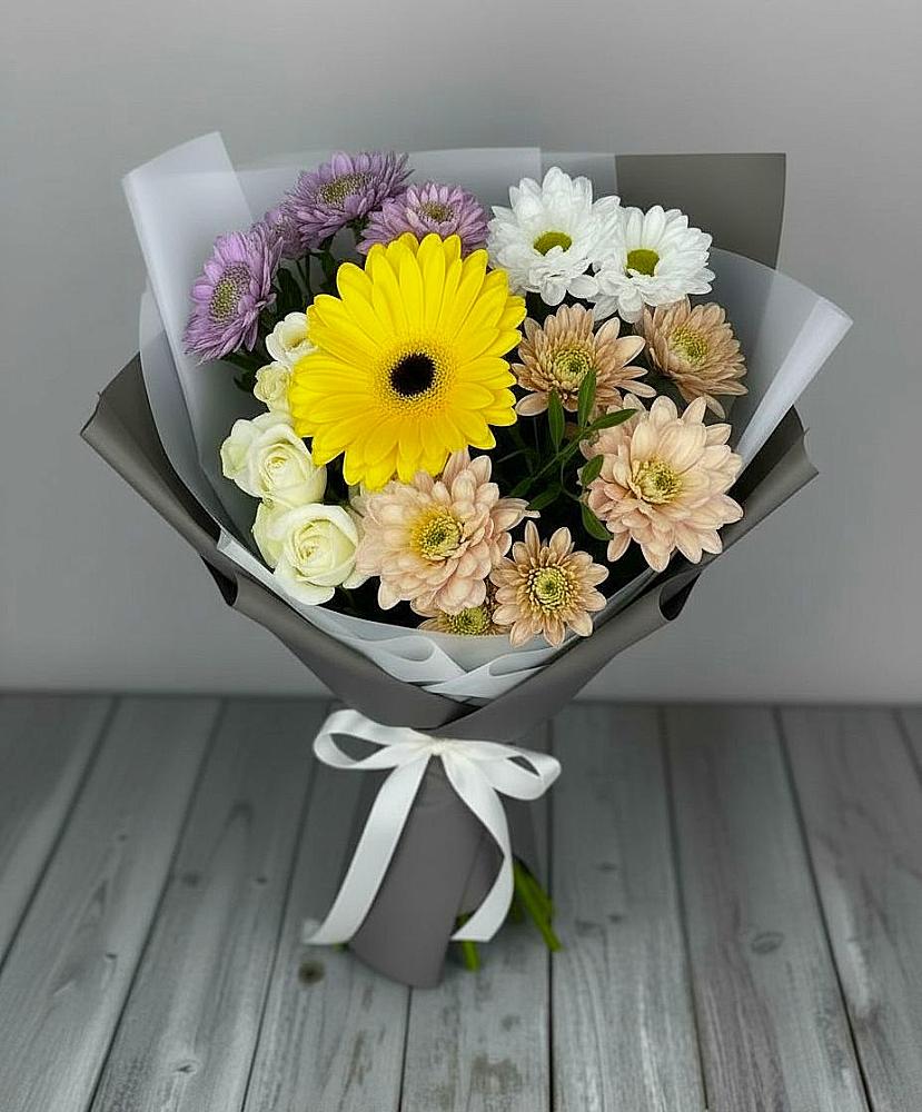 Букет цветов из: Розы, Герберы и Хризантемы в Кумыше