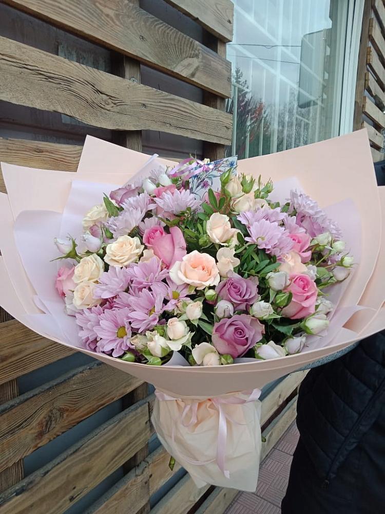 Букет цветов из: Розы и Хризантемы в Кумыше