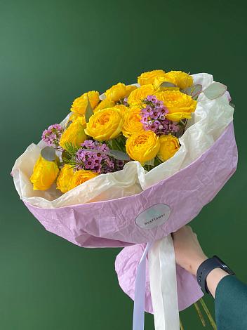 Букет Кустовые желтые розы в Кумыше