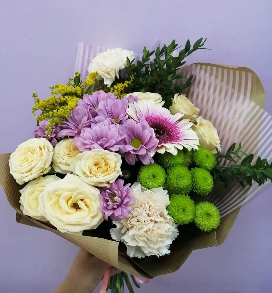 Букет цветов из: Хризантемы, Розы, Гвоздики и Герберы в Кумыше