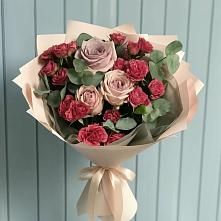 Букет цветов из:  Гвоздики и Розы в Кумыше